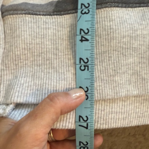 Aerie Gray Toned Camouflage Print Comfy and Soft Oversized Pullover Sweater Top - Picture 11 of 12